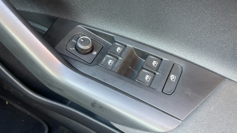 Volkswagen Polo 1.0 TSI 95 Match 5dr DSG Petrol Hatchback